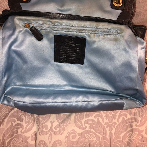 Coach, Sydney satchel with shoulder in black - Picture 10 of 16